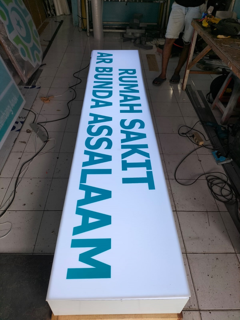 Totem Sign