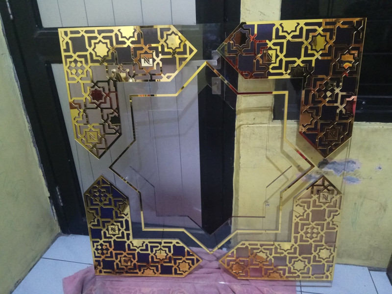 Cutting Laser Akrilik